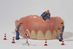 Teure Zahnbehandlungen für Kassenpatienten